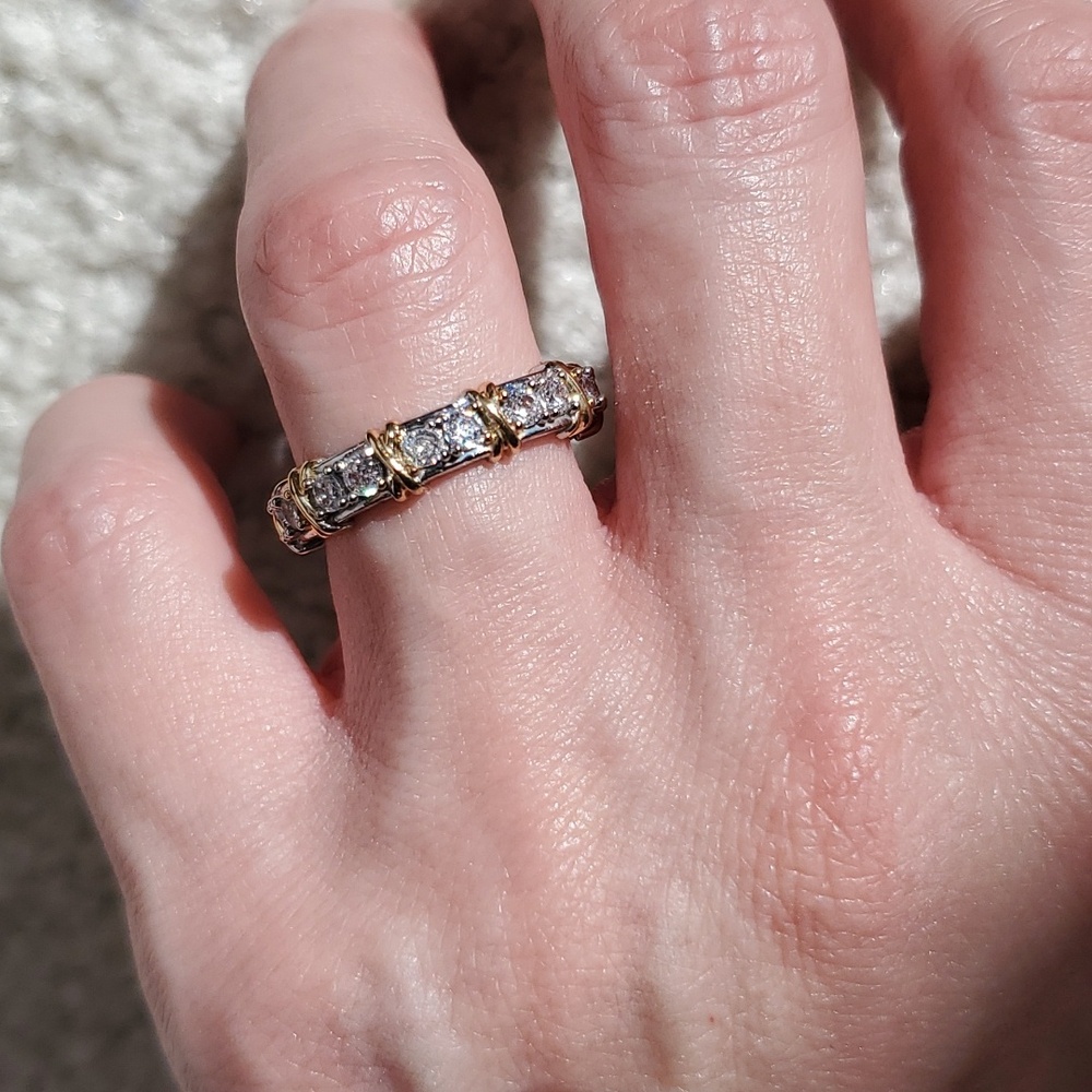 Brand New Women's 2  ring,  wedding ring Engagement jewelry - Picture 6 of 6